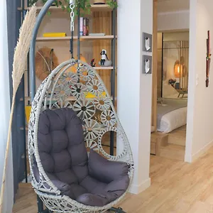 Luxury 80m2 With Balcony Downtown Daire