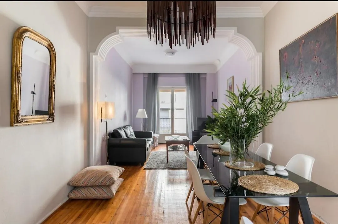 Central Luxury Apartment At Proxenou Koromila location